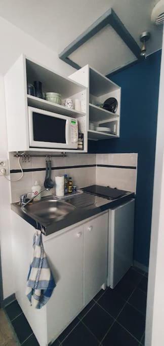 Super Studio Au Pied De La Cathedrale Apartment Amiens Bagian luar foto