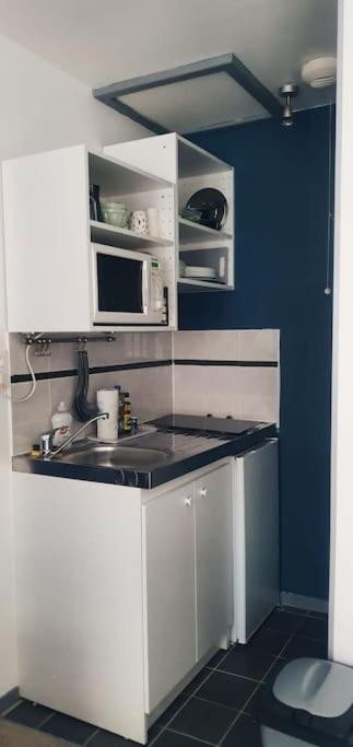 Super Studio Au Pied De La Cathedrale Apartment Amiens Bagian luar foto